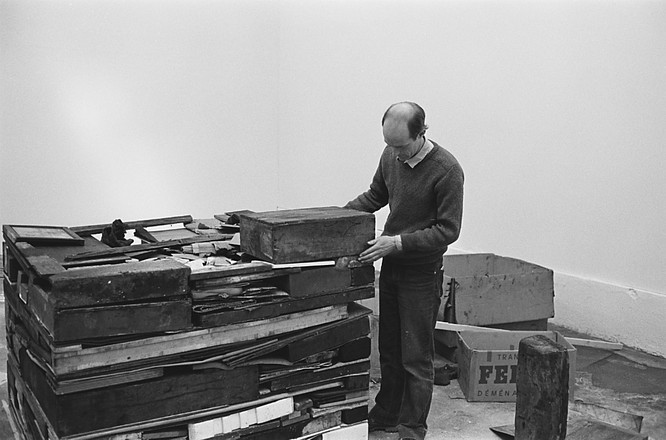 Tony Cragg. 24.4.82 © Max Barboni